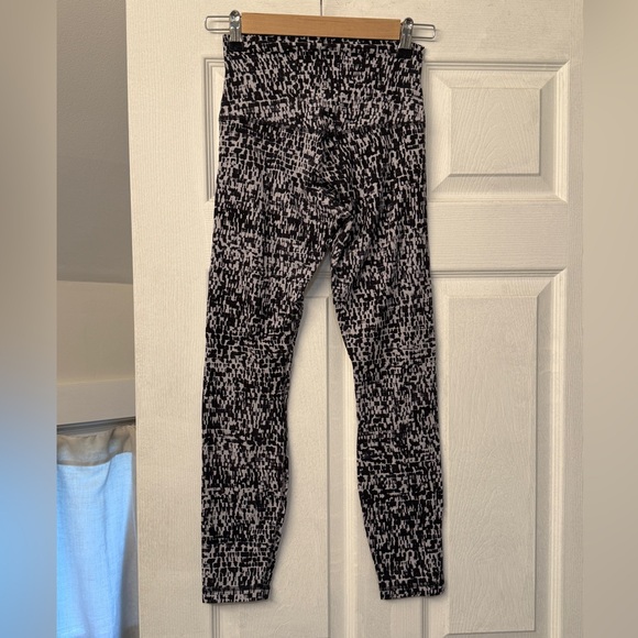 lululemon align 25’ pant in pixel print - Picture 1 of 4
